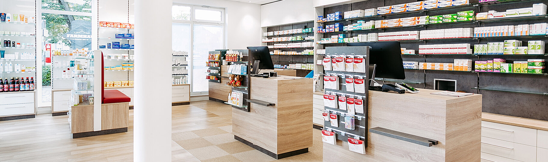 Teuto Apotheke von innen